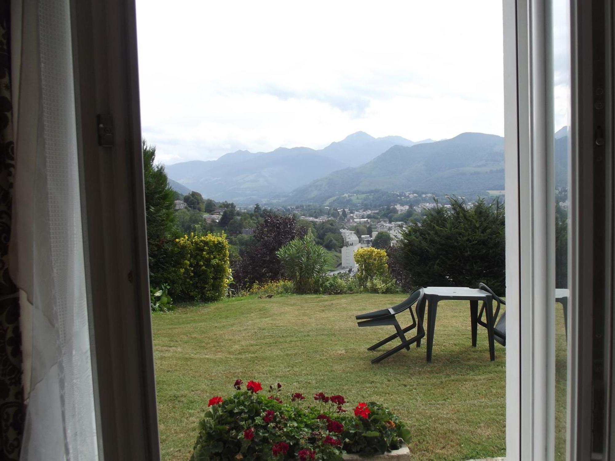 Chambres D'Hotes Le Belvedere Bagnères-de-Bigorre Rom bilde